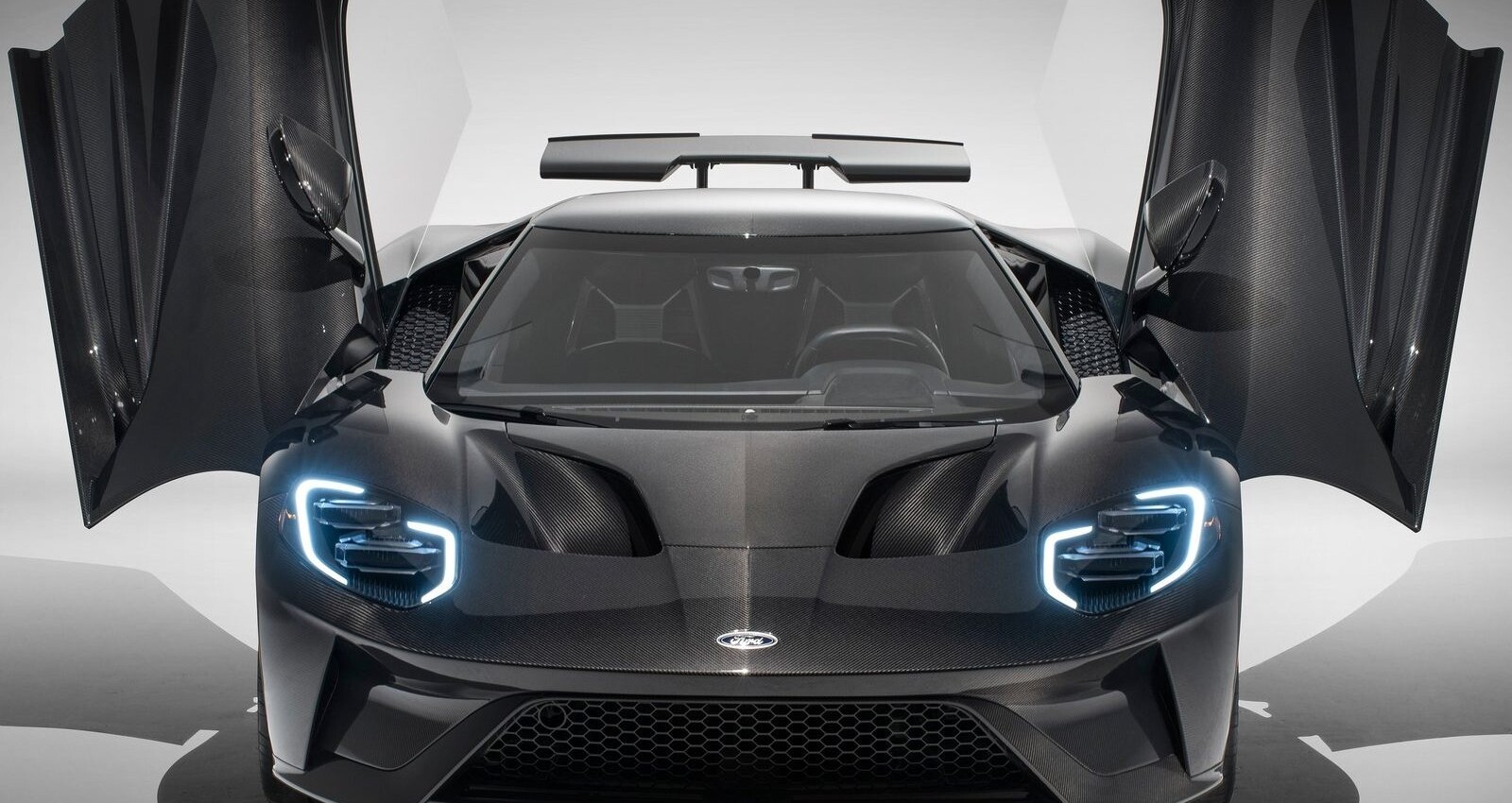 vista ford gt frontal